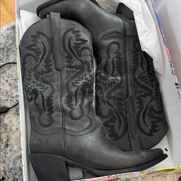 Jeffrey Campbell Shoes - Jeffrey Campbell Black Washed Dagget Boots